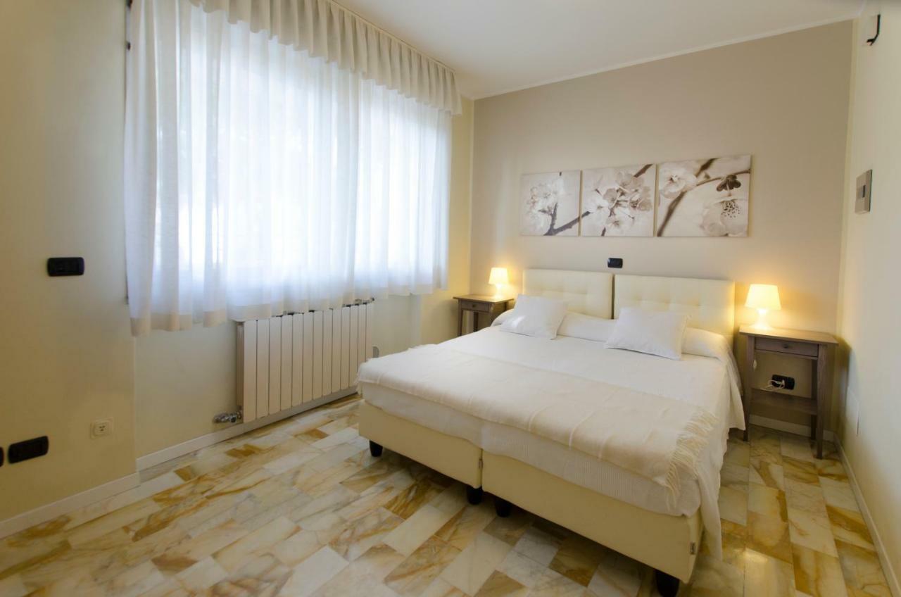 Dante 124 | Appartamenti A Riccione Kültér fotó